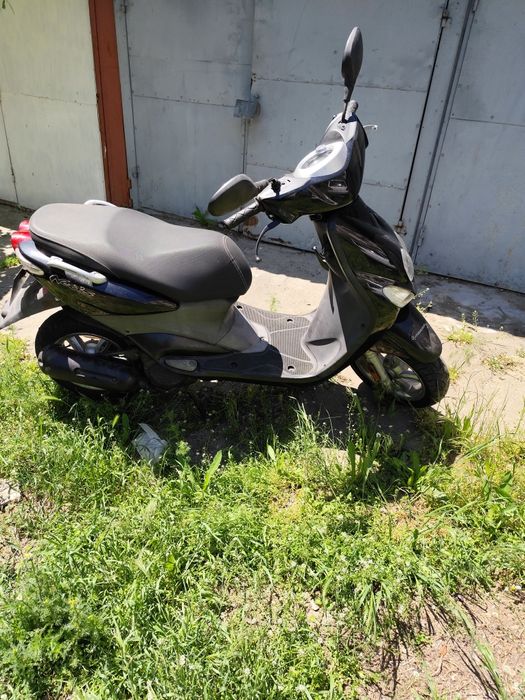 DE VÂNZARE ...Yamaha 49 în 4 timpi, anul 2010