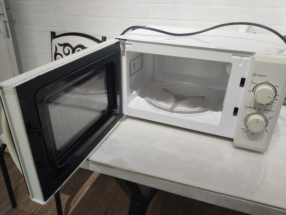 Микроволновка рабочий