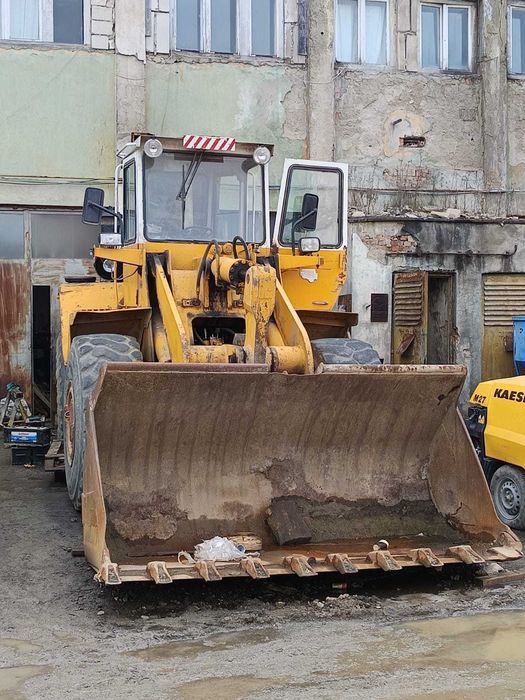 Incarcator frontal (Vola)