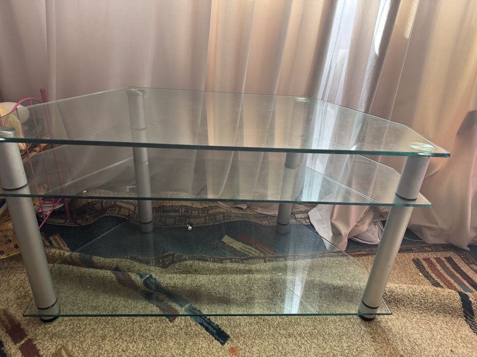 Тумба стеклянная под ТВ