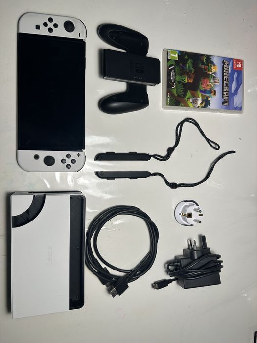 Продам Nintendo switch Oled