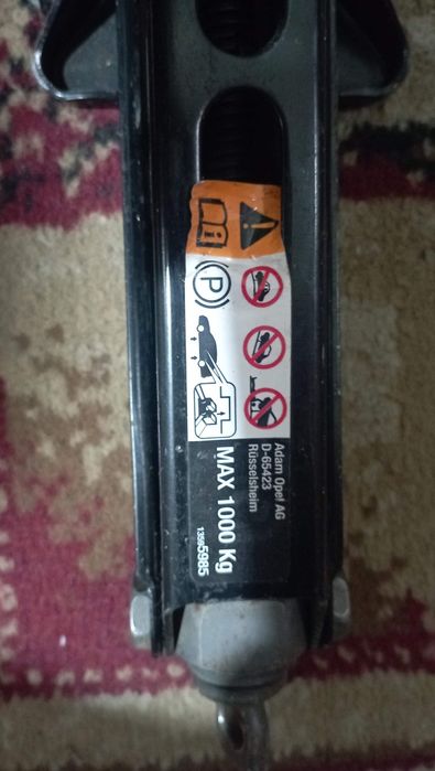 Продается домкрат