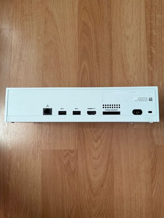 Продавам xbox series s