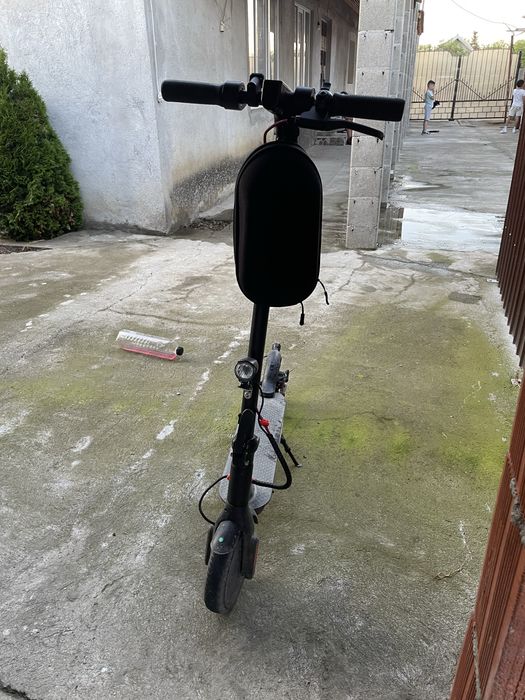 Trotinetă electrică