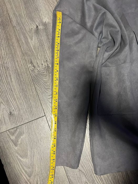 Връхна дамска дреха