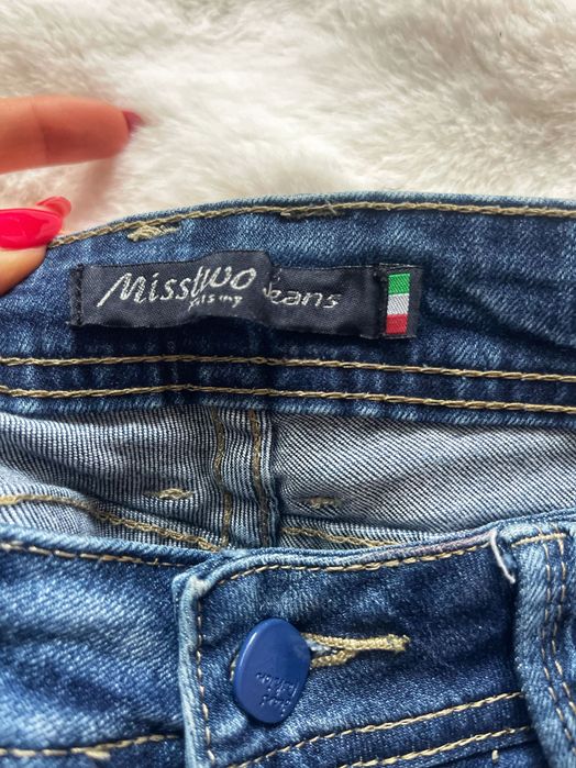 Дънки със средно висока талия