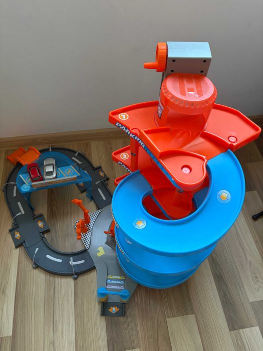 Продавам BBurago Mega Dealer Showroom Комплект за паркиране