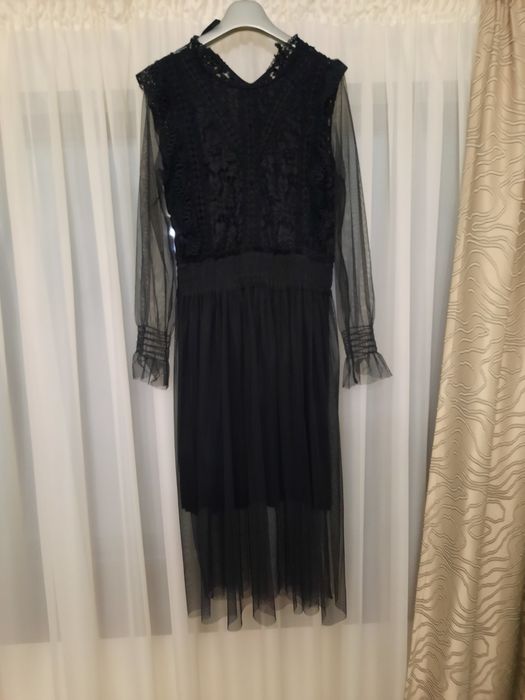 Rochie dantela si tulle