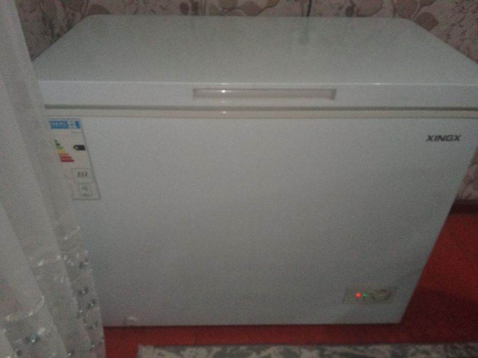 Морозильник большой