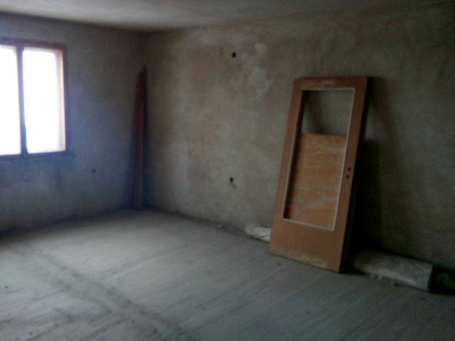 Продава се Тристаен апартамент в Търговище, Изток 1 - 127 кв.м за 494 €/кв.м - Снимка #2