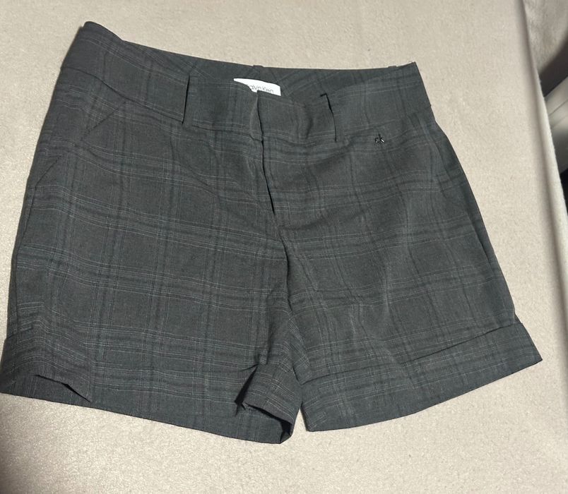 Къси елегантни панталони Calvin Klein