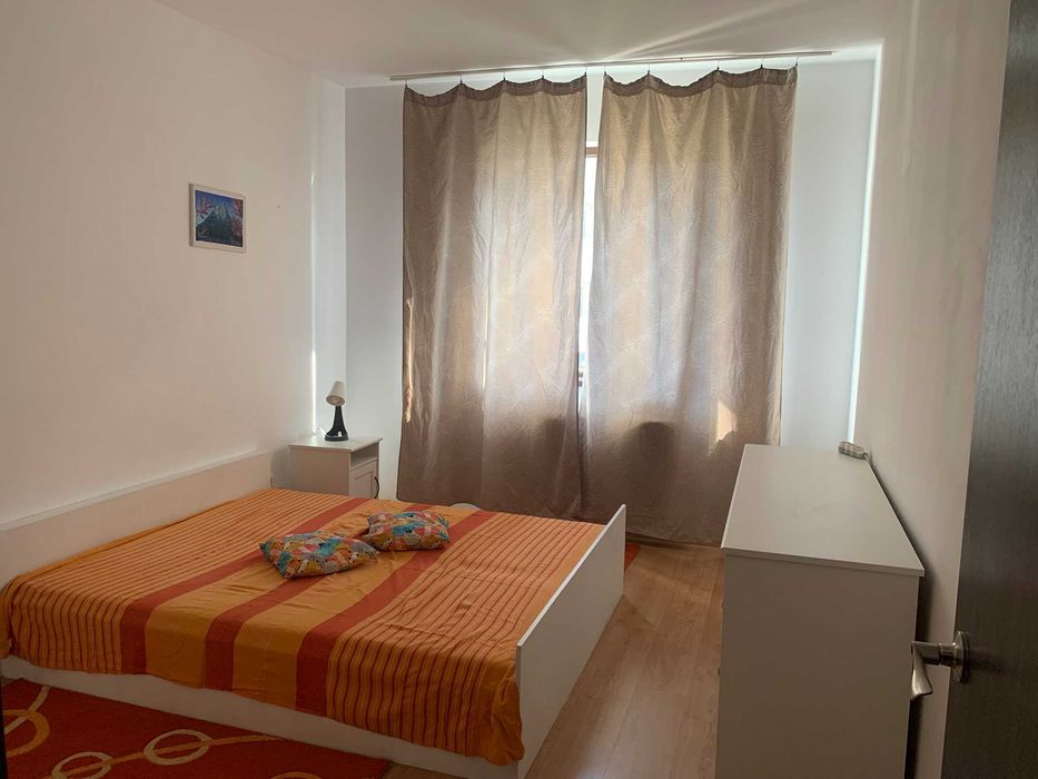 Inchiriez apartament 2 camere zona Lidl - Rezervelor (Rosu)