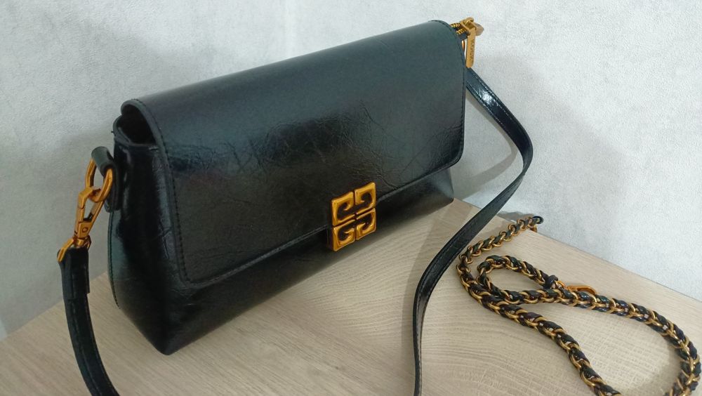 Продам сумочку новую