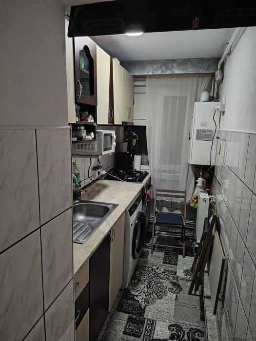 Vind apartament 2 camere gavana 2 etajul 4