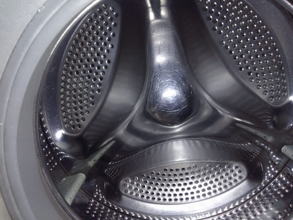 Продам стиральную машину LG