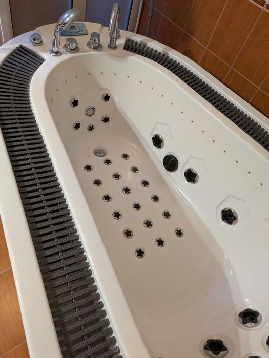 Cada cu hidromasaj SPA-083