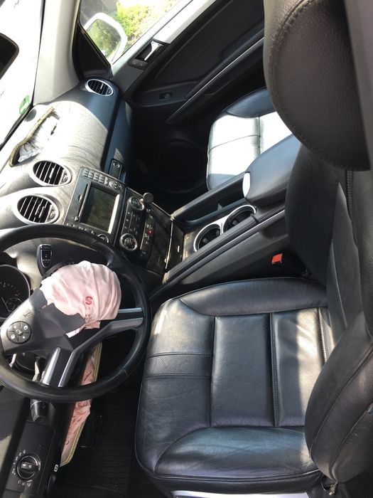 PIESE dezmembrari  mercedes ML W164  3.0D an 2010