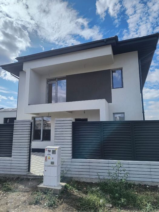 Direct proprietar. Casa individuala P+1+M Otopeni (Odăile)