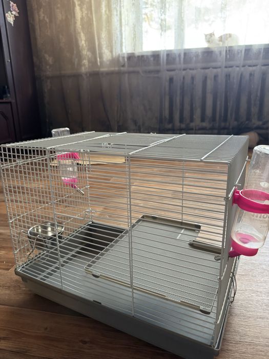 Продам большую клетку