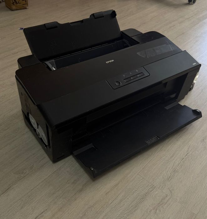Продам б/у принтер фирмы Epson