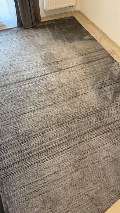 Vand covor gri Tomek