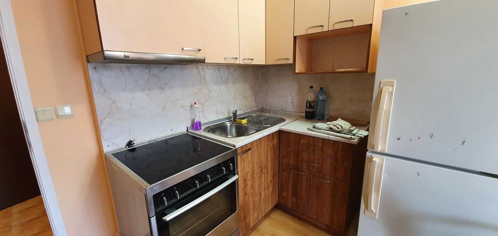 Дава се под наем Двустаен апартамент в Варна, Център - 65 кв.м за 484.5 € - Снимка #4