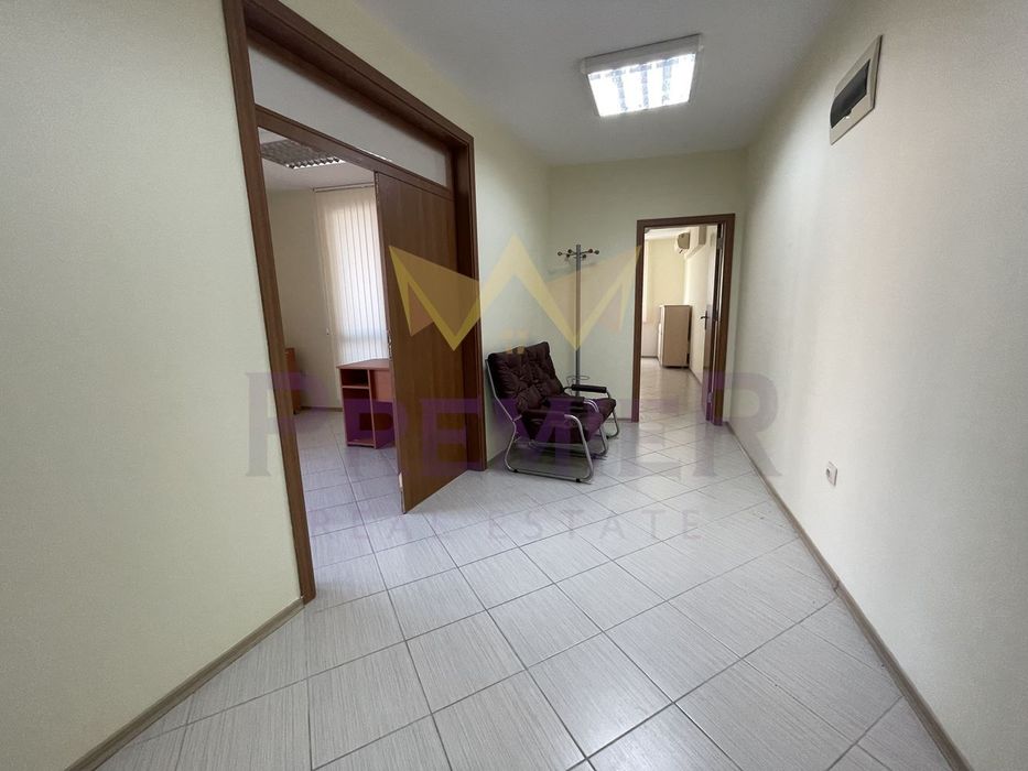 Продава се Офис в Варна, Операта - 70 кв.м за 2186 €/кв.м - Снимка #6
