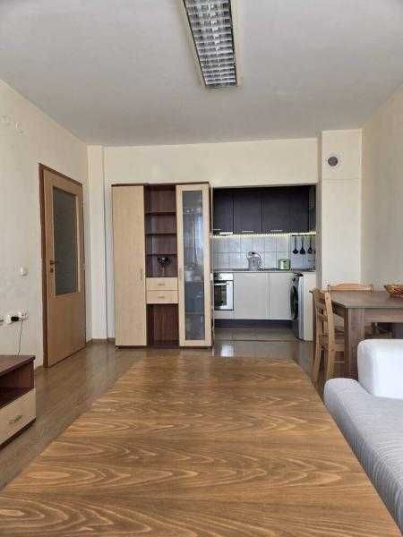 Дава се под наем Тристаен апартамент в Бургас, Славейков - 98 кв.м за 510 € - Снимка #2