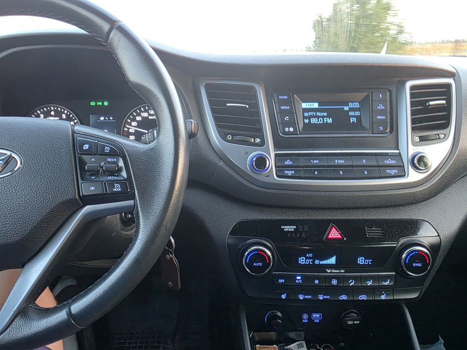 Hyundai Tucson IMPECABIL  2016  105.000 km reali