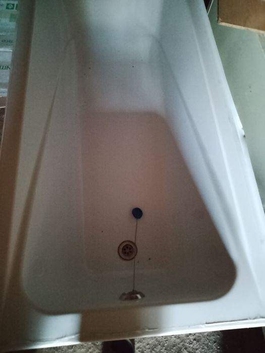 Продам ванну акриловую