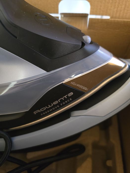 Statie de calcat Rowenta Freemove Force fara fir