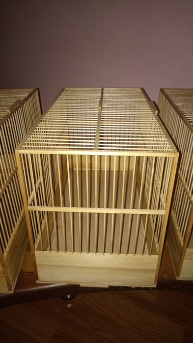 Продаются клетки для канареек