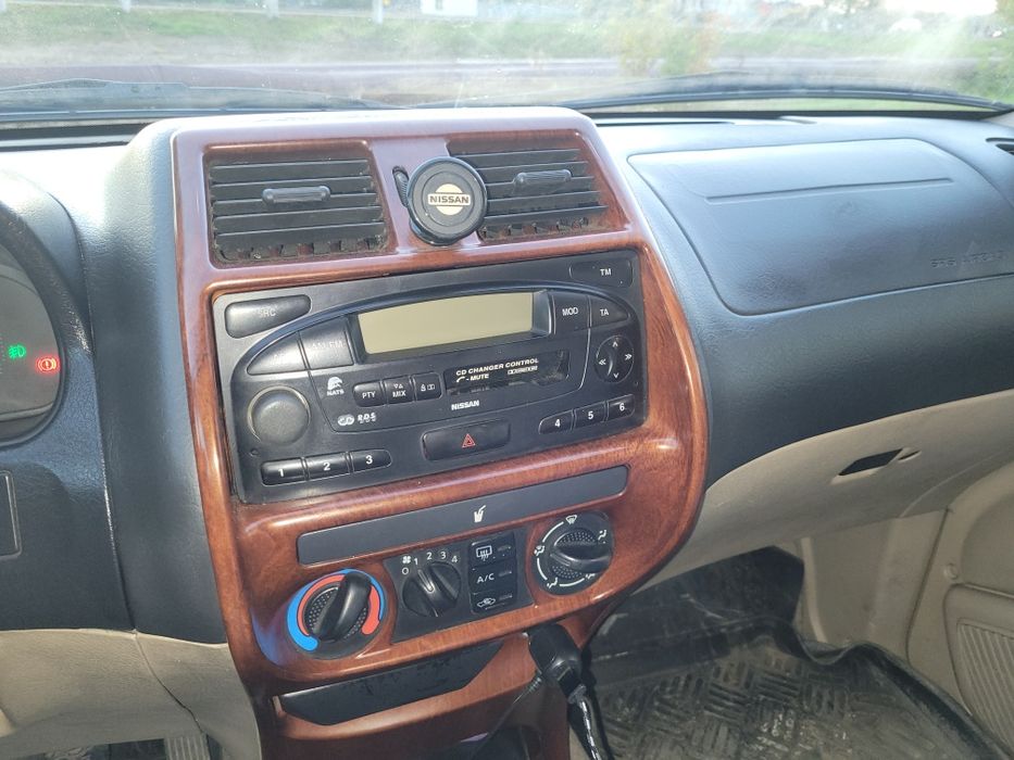 Машина ниссан теранно 2