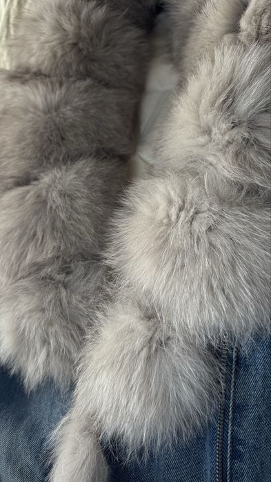 Продам куртку с натуральным мехом