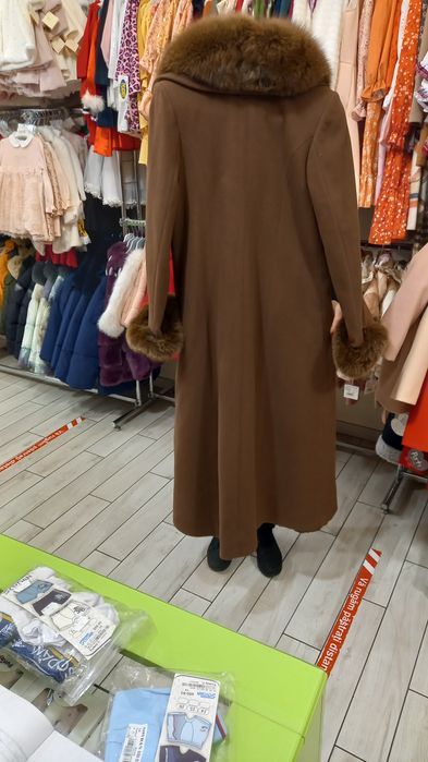 Vand palton dama elegant,lung,nou,maro,lana/cașmir,cu blana naturala