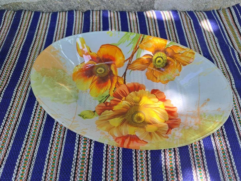 Две красиви купи за плодове или друго