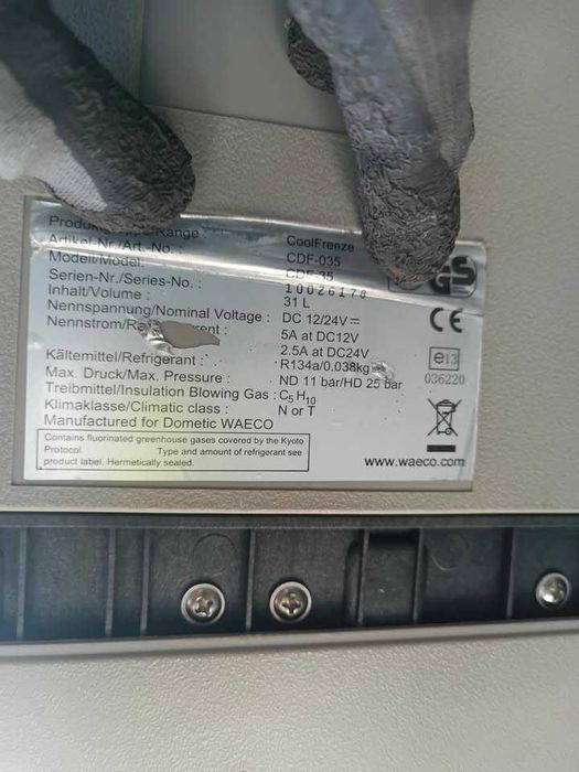 vand frigider/congelator auto 35 litri,waeco,compresor freon, 12/24 V