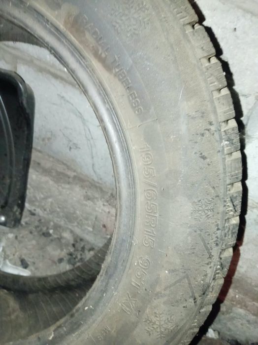 Продам шины на R15
