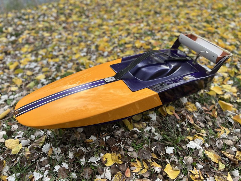 Лодка за захранка