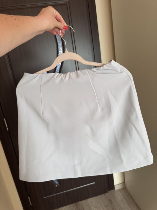 Compleu top și fustă
