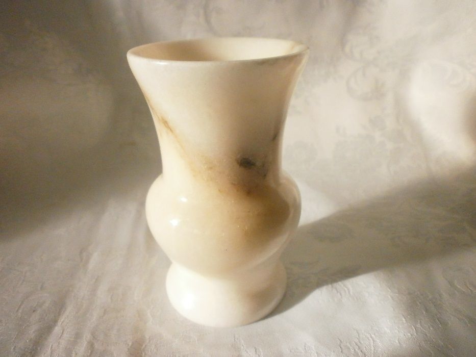 Стара Мраморна Вазичка