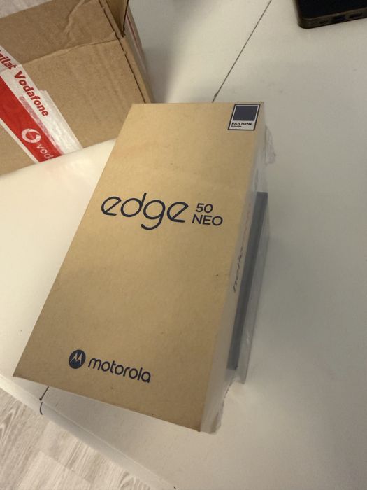 Pachet Motorola Edge 50 Neo 256 Gb grisaille 5G