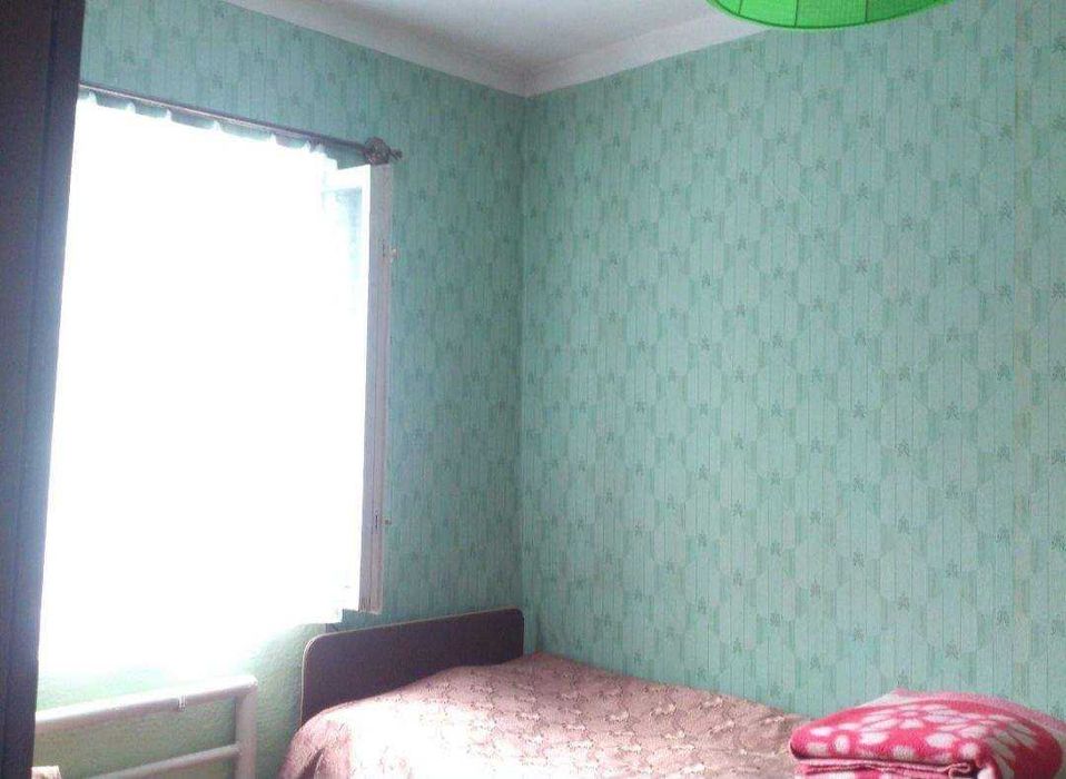 Продам 4/2/5 квартира, в Мирабадском районе возможен небольшой торг