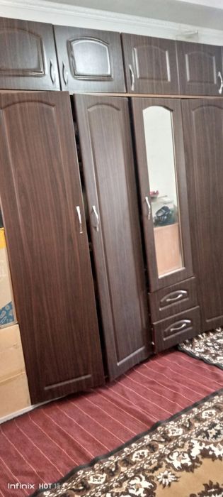 Шкаф средний  б/у