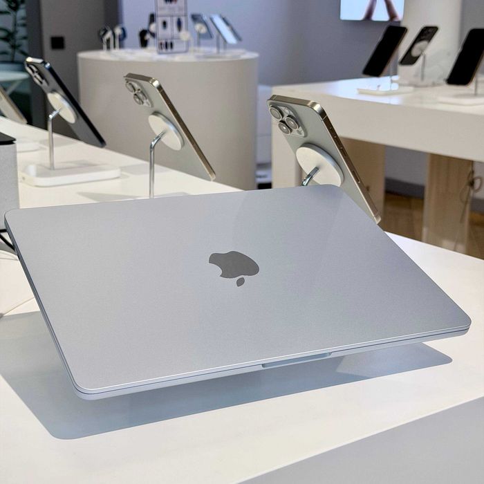 MacBook Air M5 Sky Blue/Midnight 16/512GB YANGI