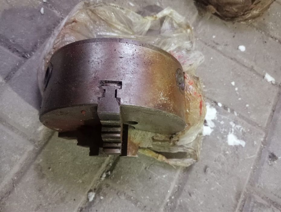 Продам токарный патрон