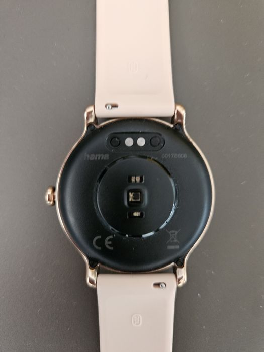 HAMA Fit Watch 4910 смарт часовник