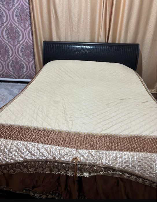 Продам кровать двуспальную