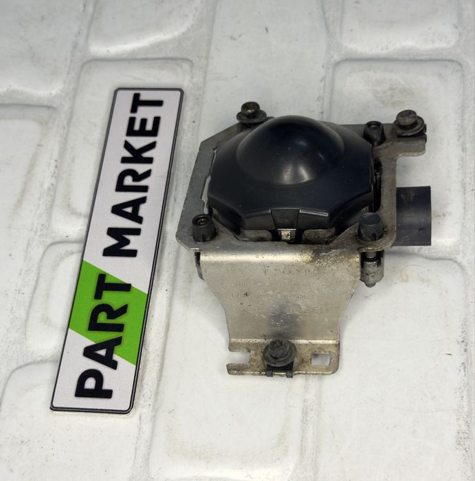 Дистроник - радар сензор AUDI A4 B9 A5 F5 8W0907561B 8W0907561