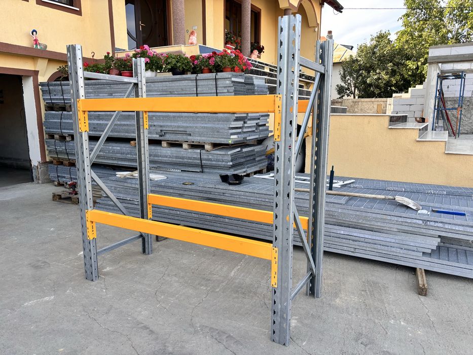 Rafturi metalice